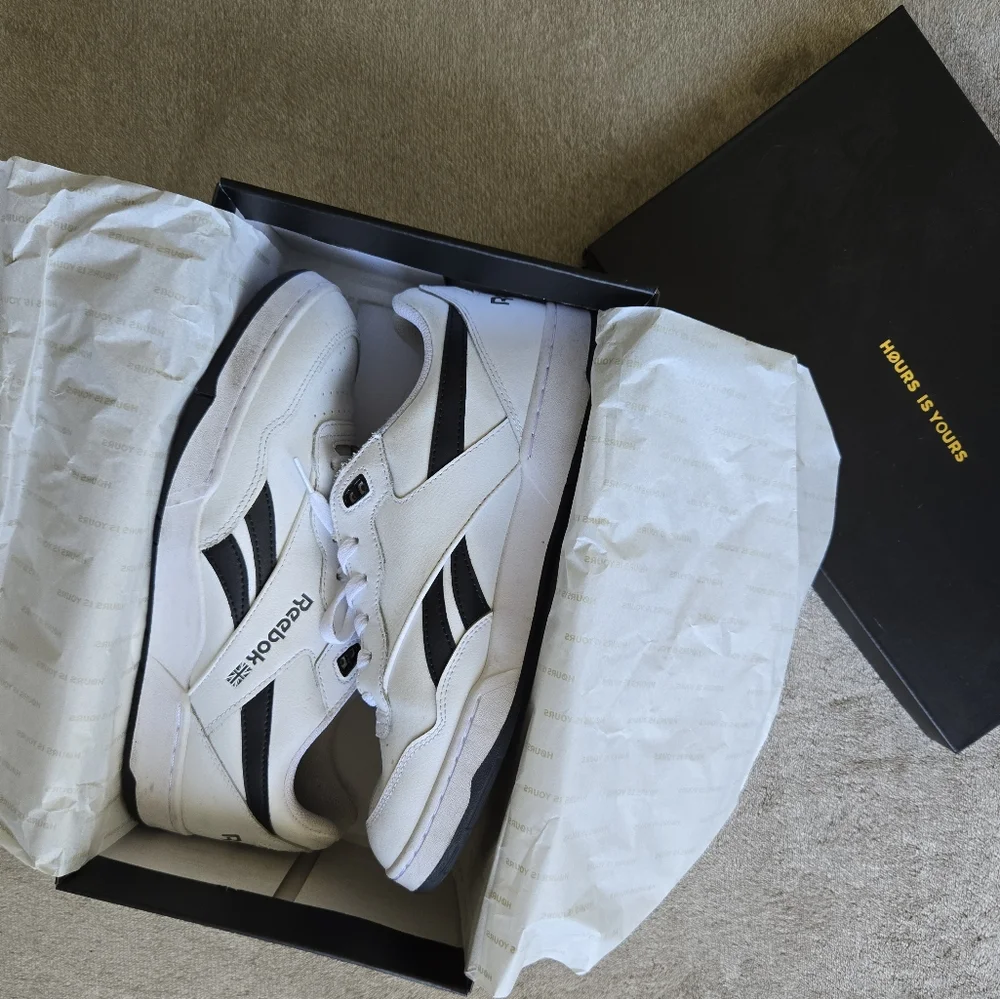 Reebok Unisex BB 4000 II Shoes, 10.5